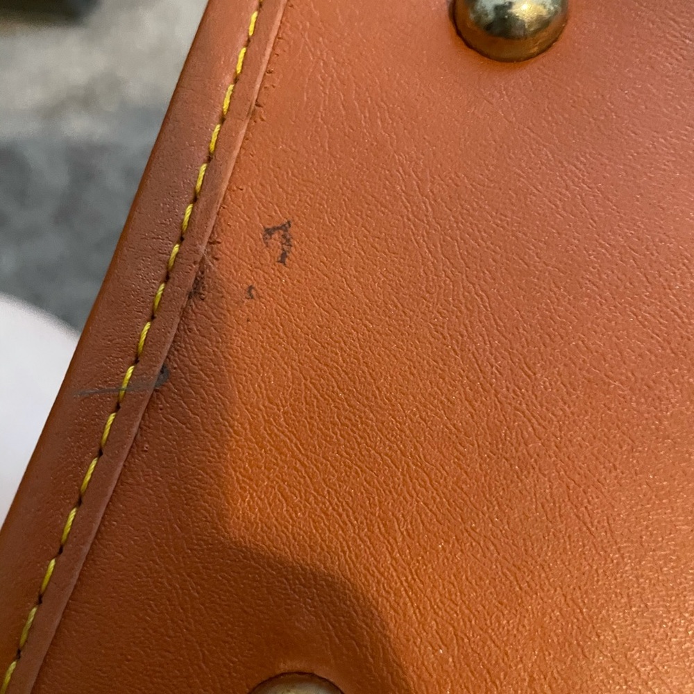 Vintage Dooney and Bourke - Picture 5 of 11
